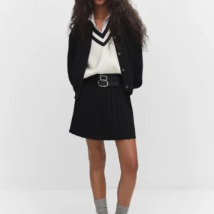 Pleated knitted mini skirt